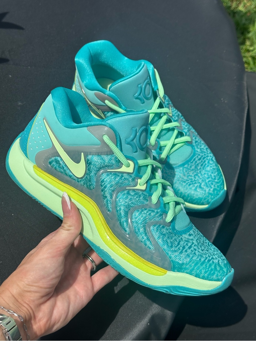 Nike KD 17 Jonquel Jones Bahamas Dusty Cactus Vapor Green Size 8 Woman Air Zoom